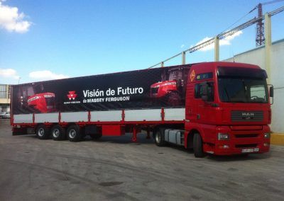 camión con remolque